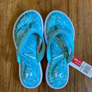 UnderArmour Flip Flops